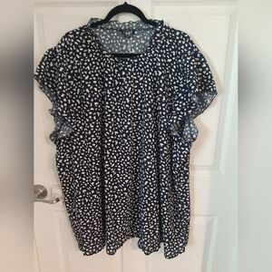 BloomChic Blouse NWT